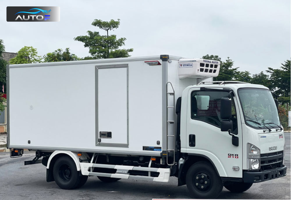 Xe tải đông lạnh Isuzu 1.9 tấn: QKR 210 và QKR 230